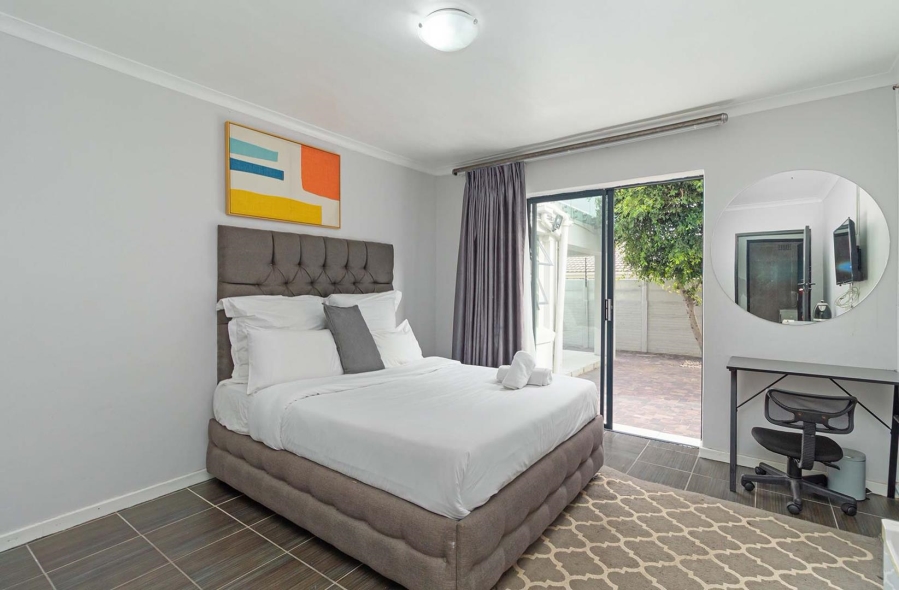 8 Bedroom Property for Sale in Milnerton Ridge Western Cape